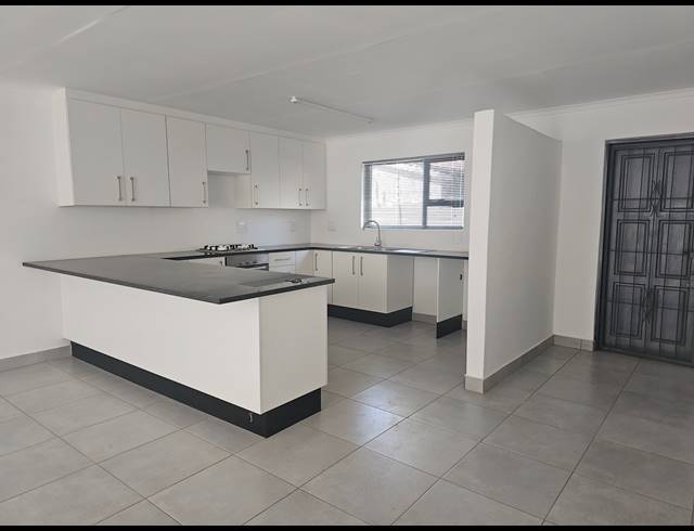 9 BEDROOM HOUSE FOR SALE IN CYRILDENE